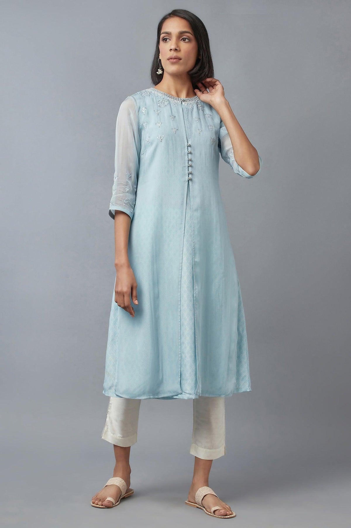 Blue Embroidered Gillet with Textured kurta - 6