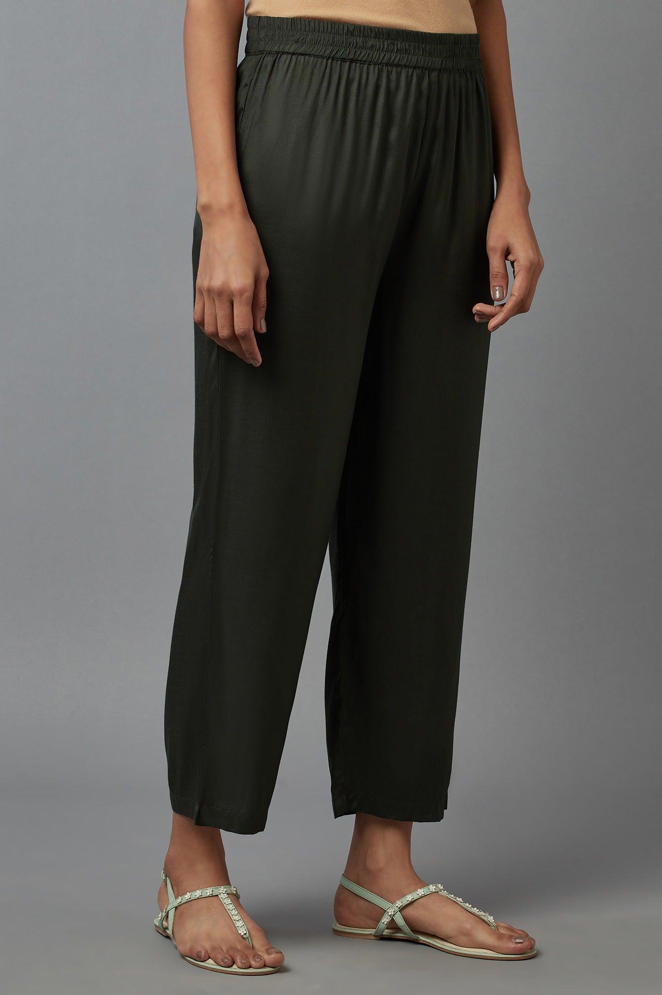 Bottle Green Solid Slim Pants in Straight Silhouette - wforwoman