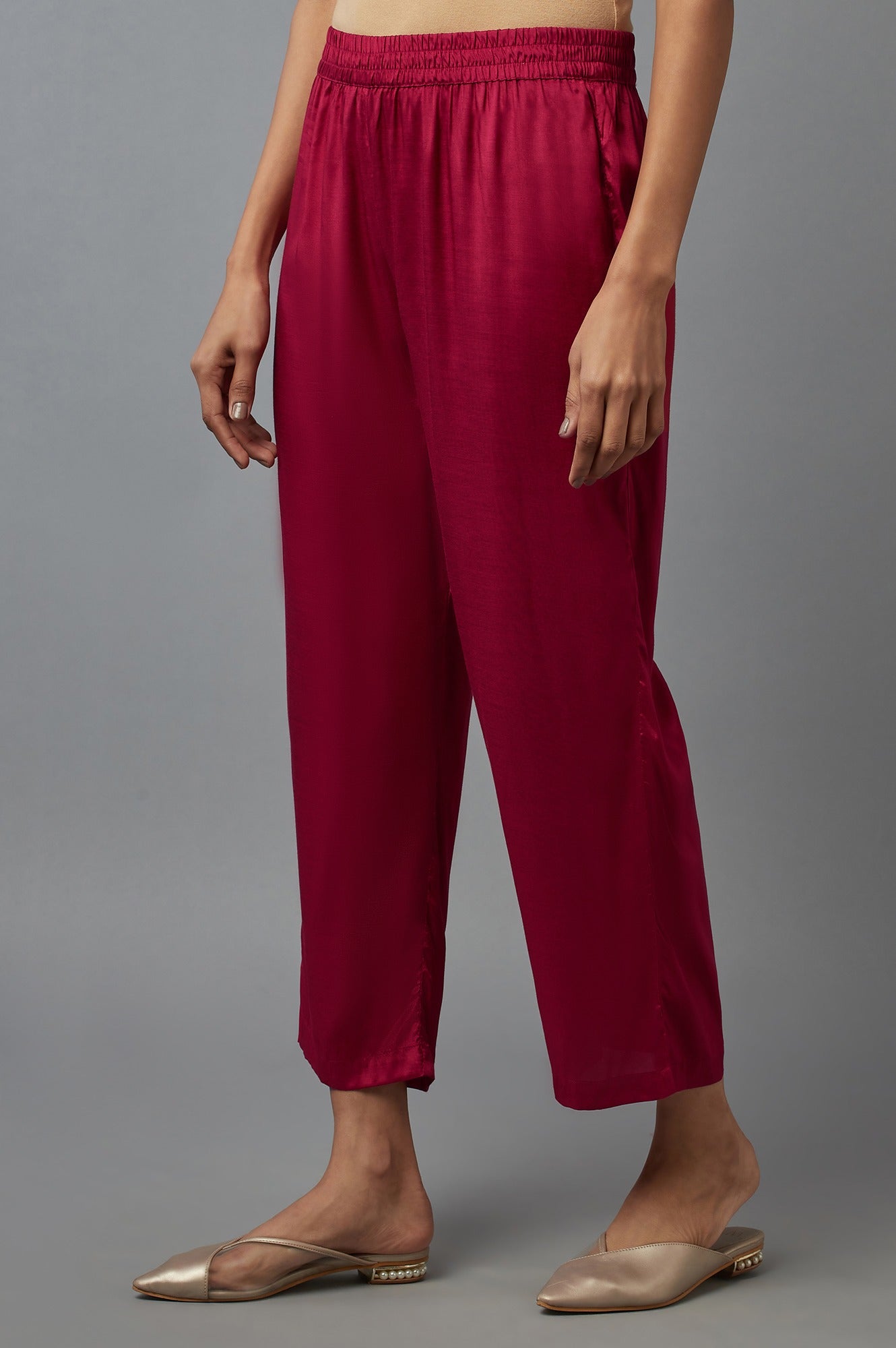 Dark Pink Solid Slim Pants in Straight Silhouette