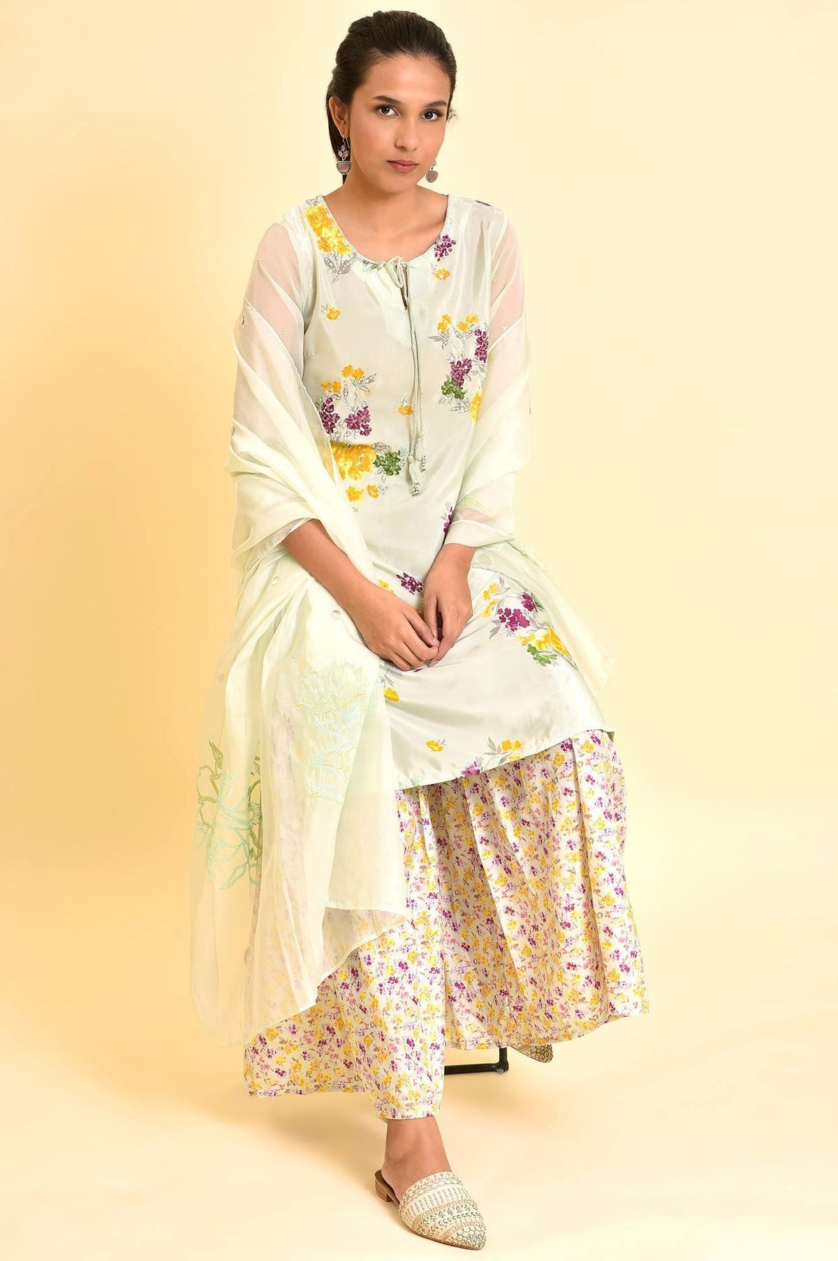 Green Printed kurta With Sharara And Dupatta - 6
