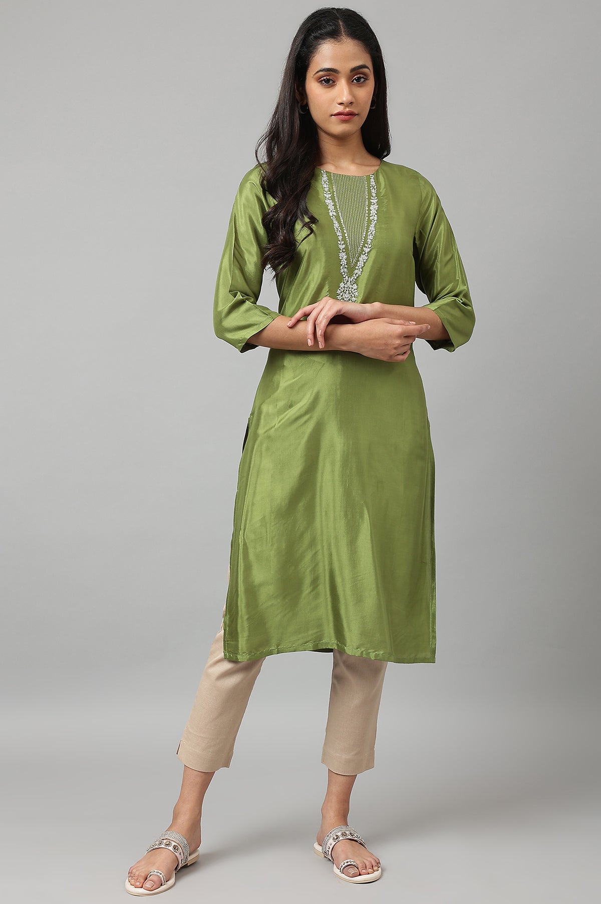 Green Embroidered Festive kurta - XS