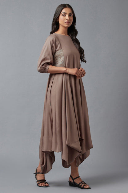 Beige Rayon kurta In Boat Neck With Embroidered Panel - wforwoman