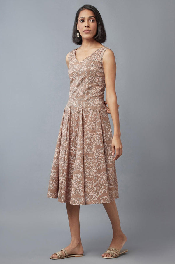 Beige Flared kurta with Godets and V-neck