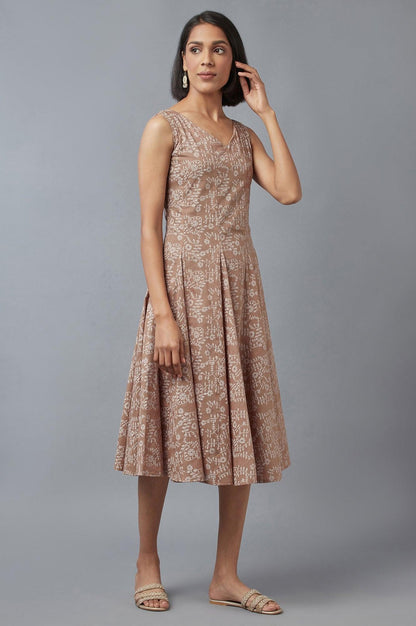 Beige Flared kurta with Godets and V-neck - wforwoman