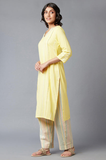 Light Yellow V-Neck kurta With Princess Seam Inserts - wforwoman