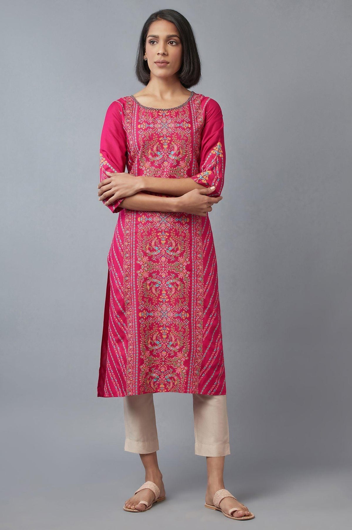 Dark Pink Floral Pleated kurta in Round Neck - XS