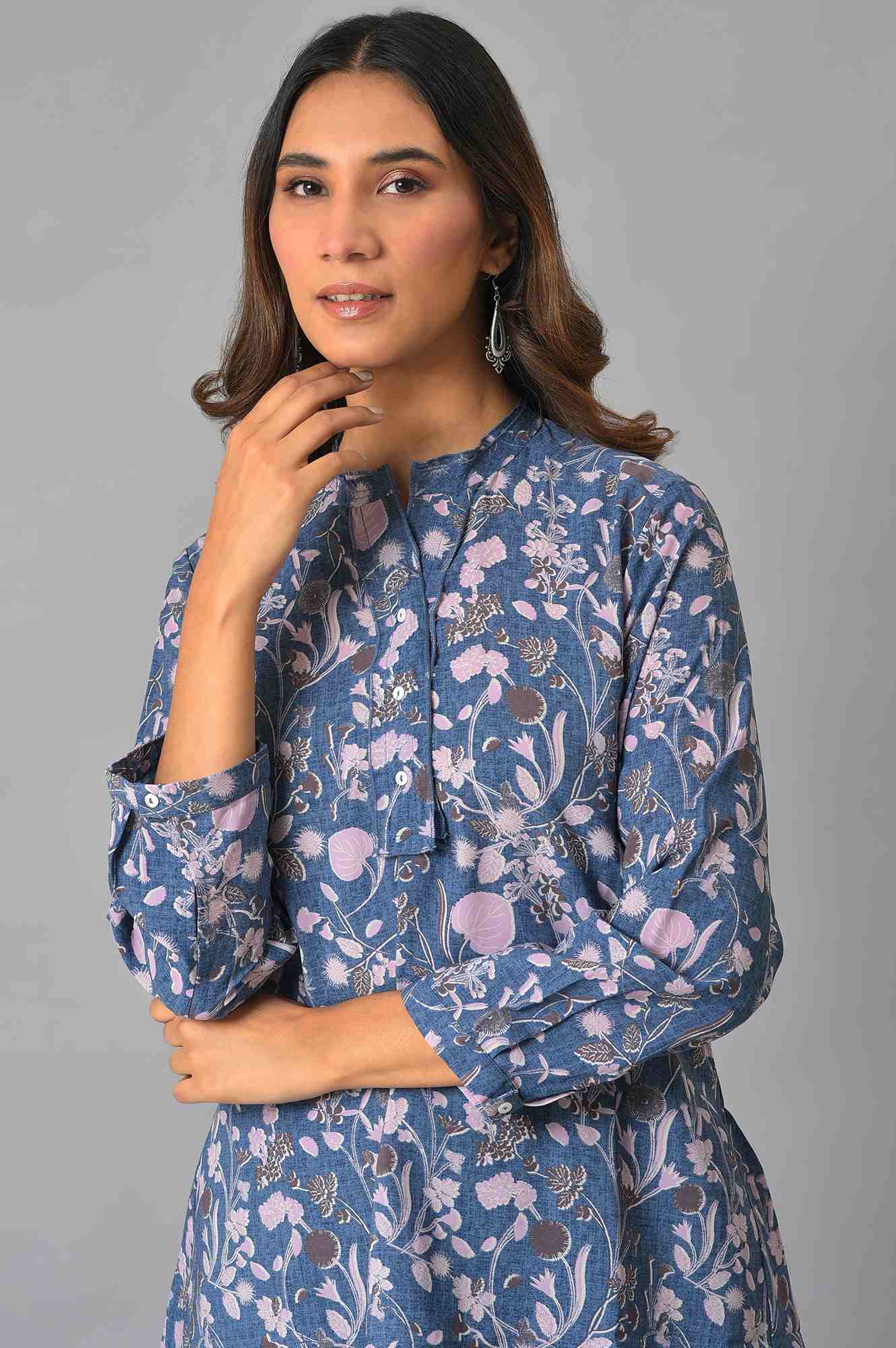 Blue Floral Print Cotton Top In Mandarin Collar