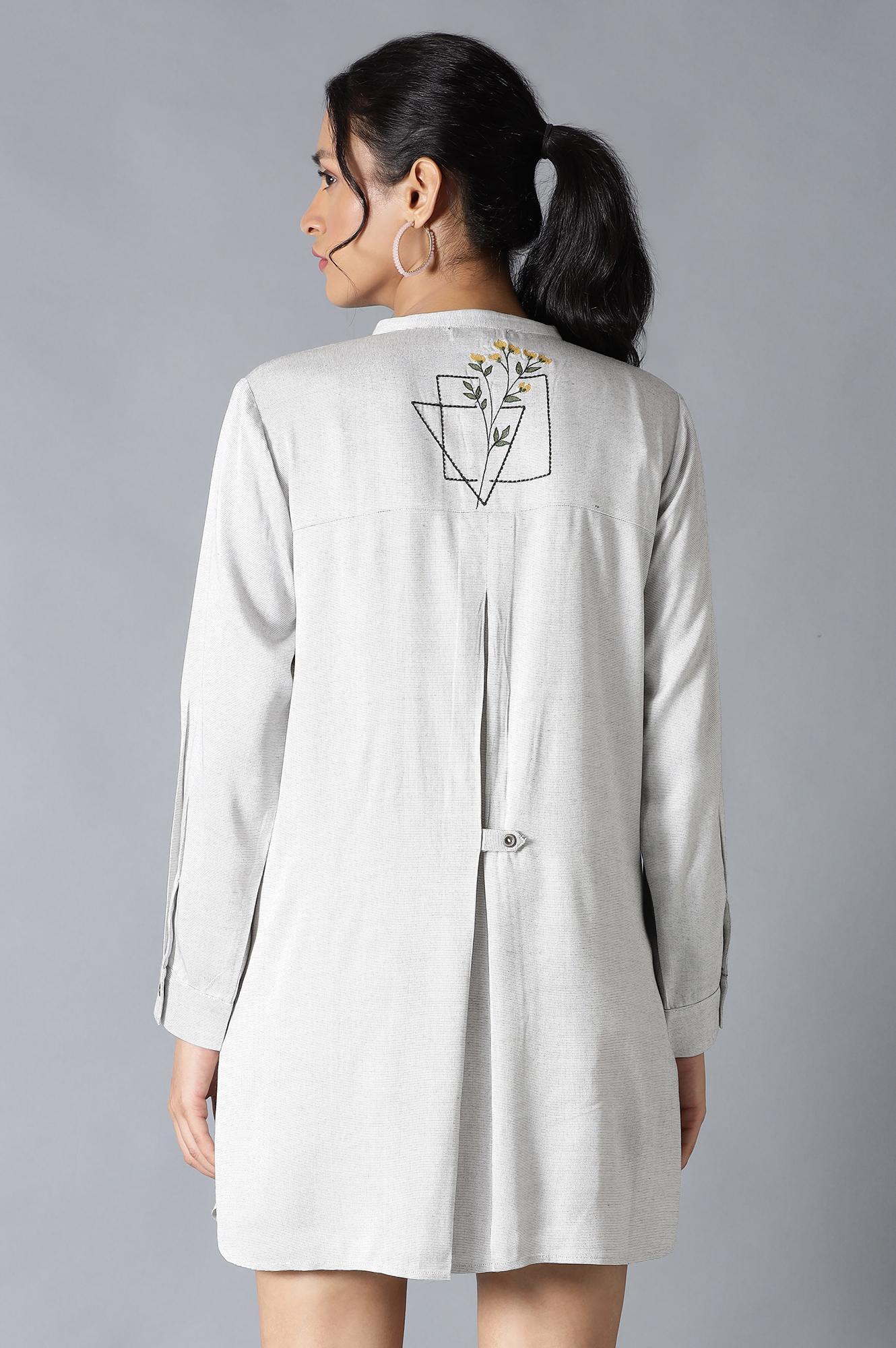 Light Grey Yarn-Dyed Tunic With Thread Embroidery In Mandarin Neck - wforwoman
