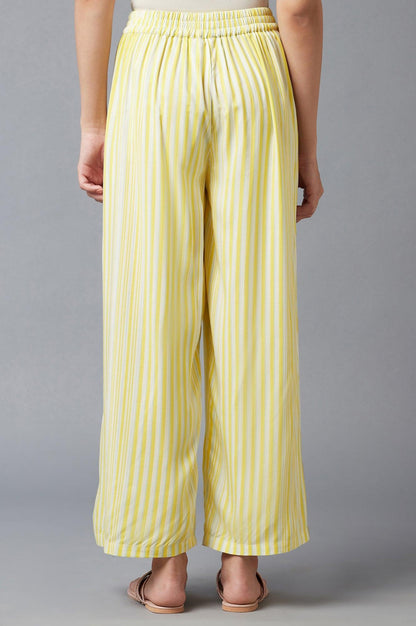 Yellow Solid Parallel Pants - wforwoman