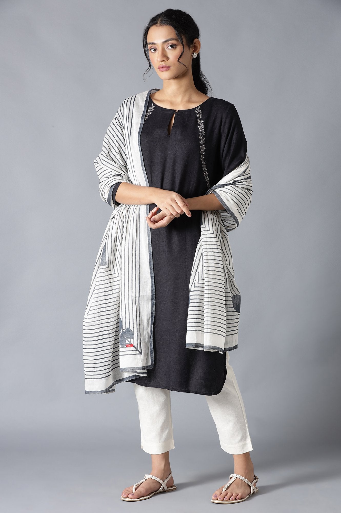 Ecru And Grey Printed Dupatta