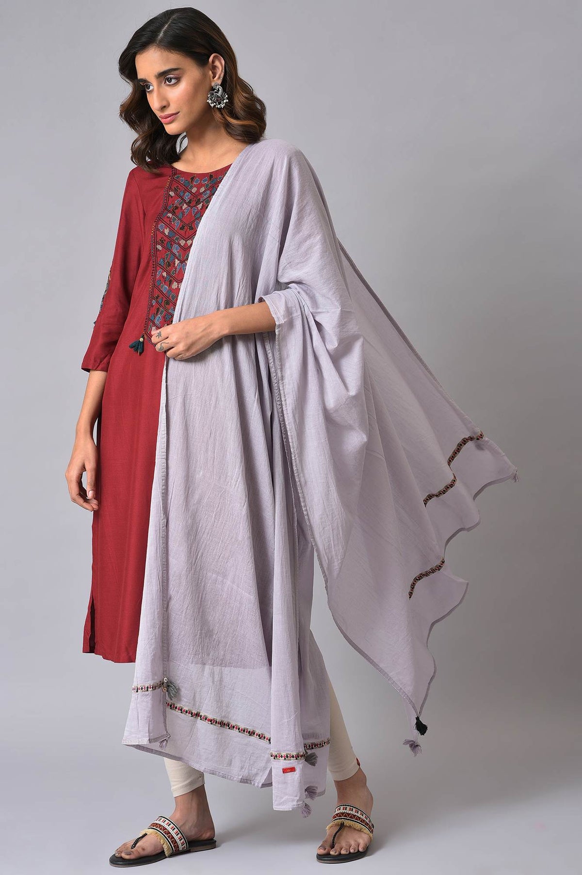 Lilac Dupatta With Embroidery - FS