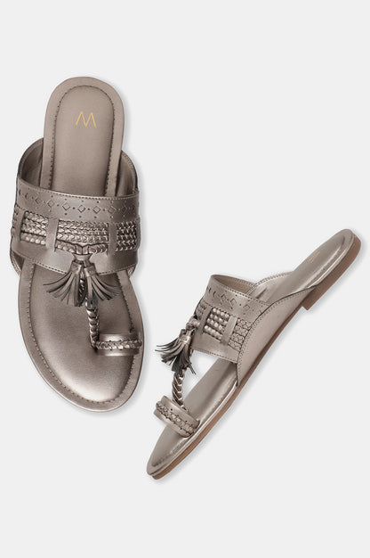 W Woven Design Open Flat