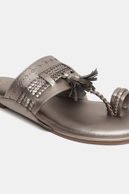 W Woven Design Open Flat