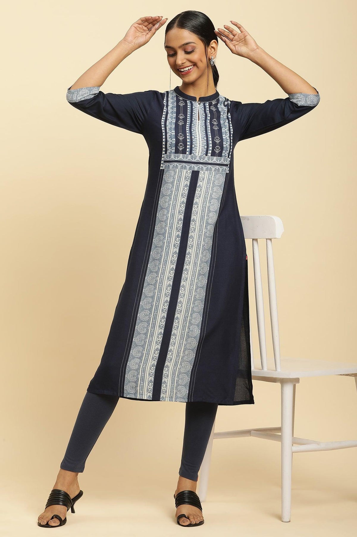 Navy Blue Printed Kurta And Tights - XS