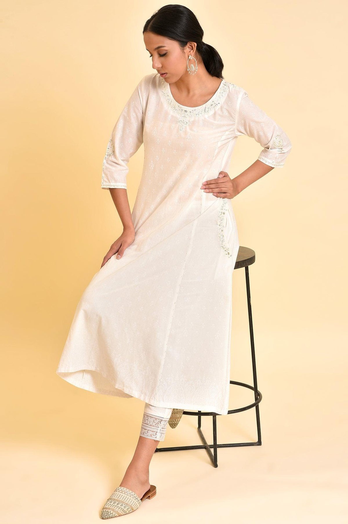 Ecru Embroidered Kurta And Slim Pants - XS