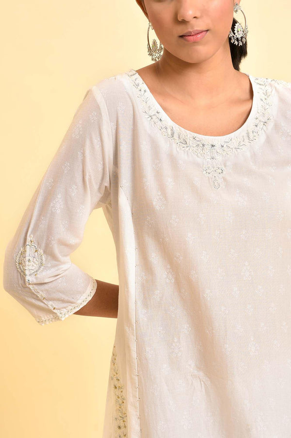Ecru Embroidered Kurta And Slim Pants