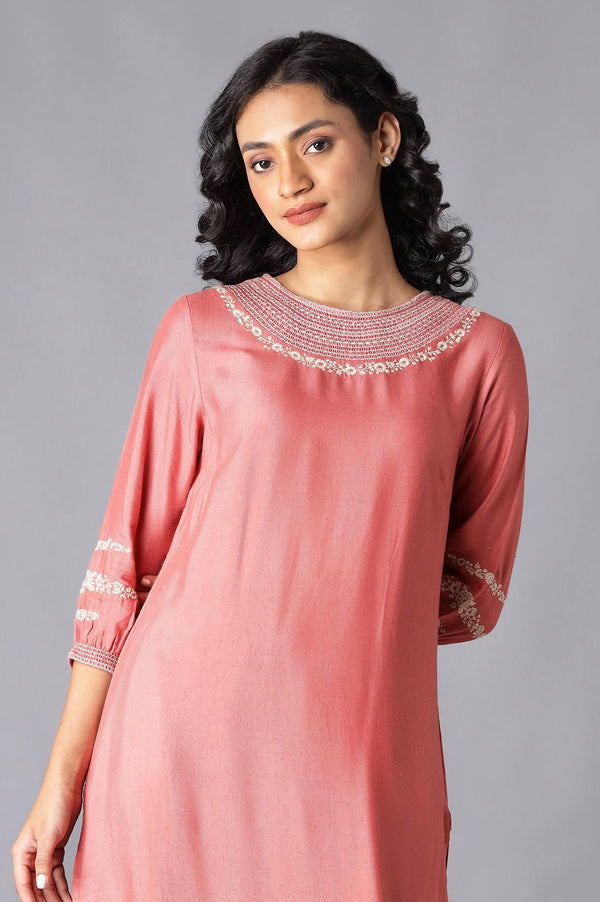 Pink Embroidered kurta & Parallel Pants Set