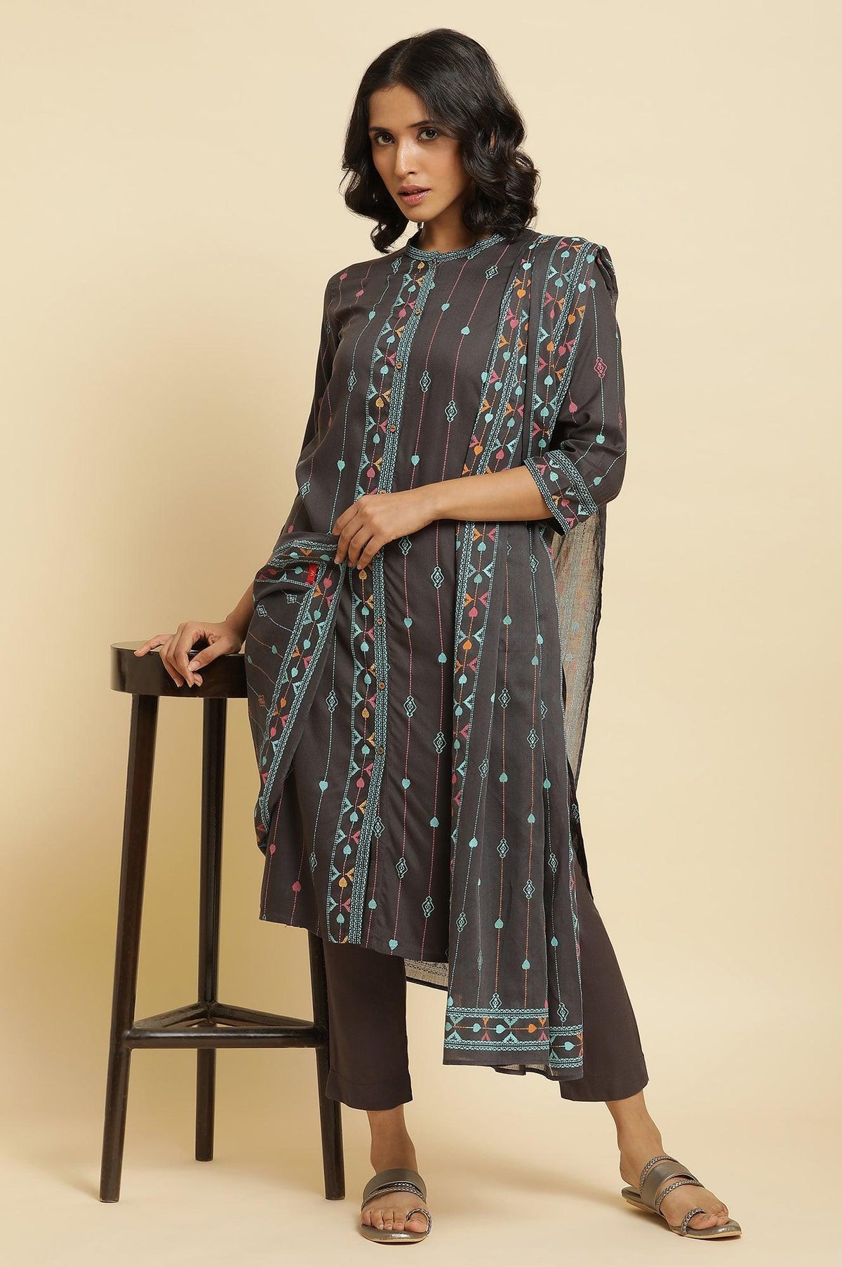 Grey Printed Kurta, Pants & Dupatta Set - XS