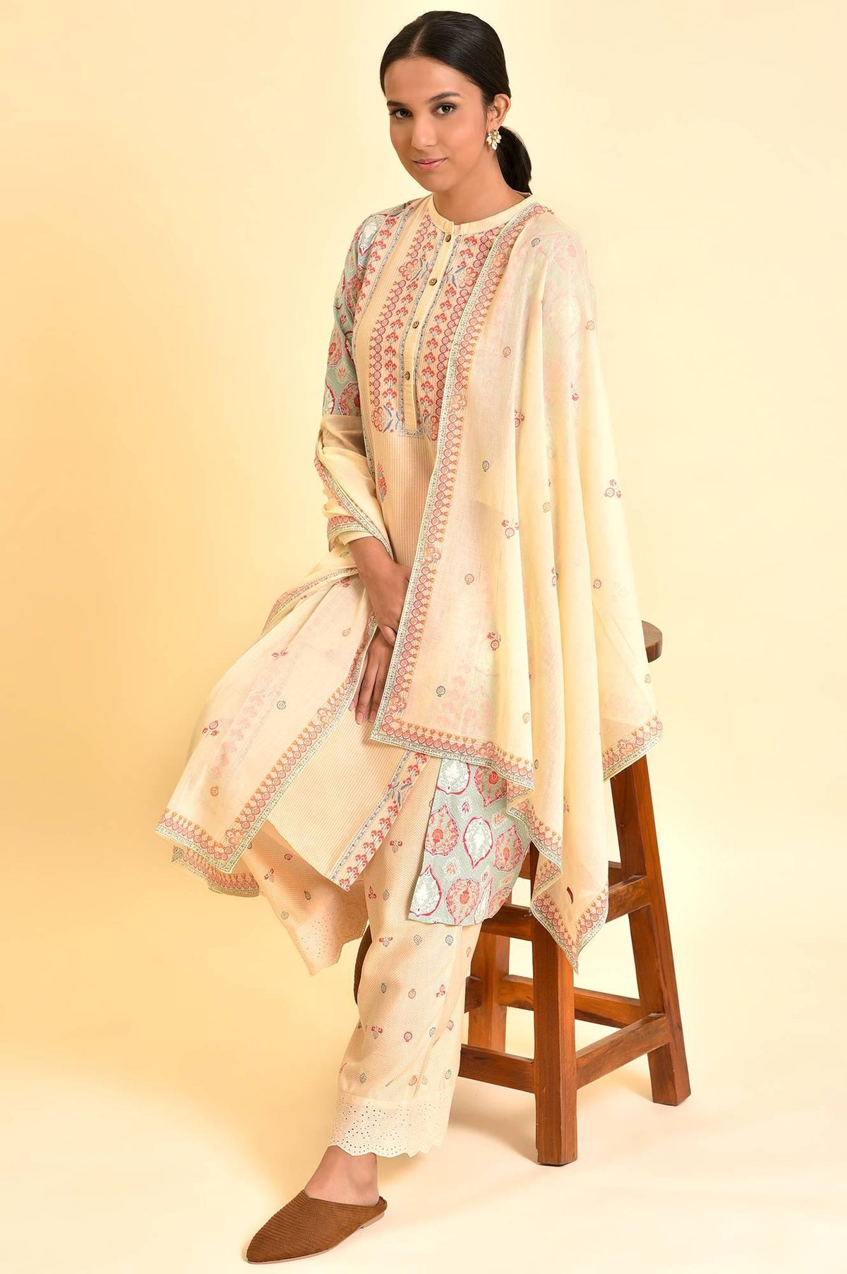 Ecru Printed Kurta, Parallel Pants And Dupatta Set - XS