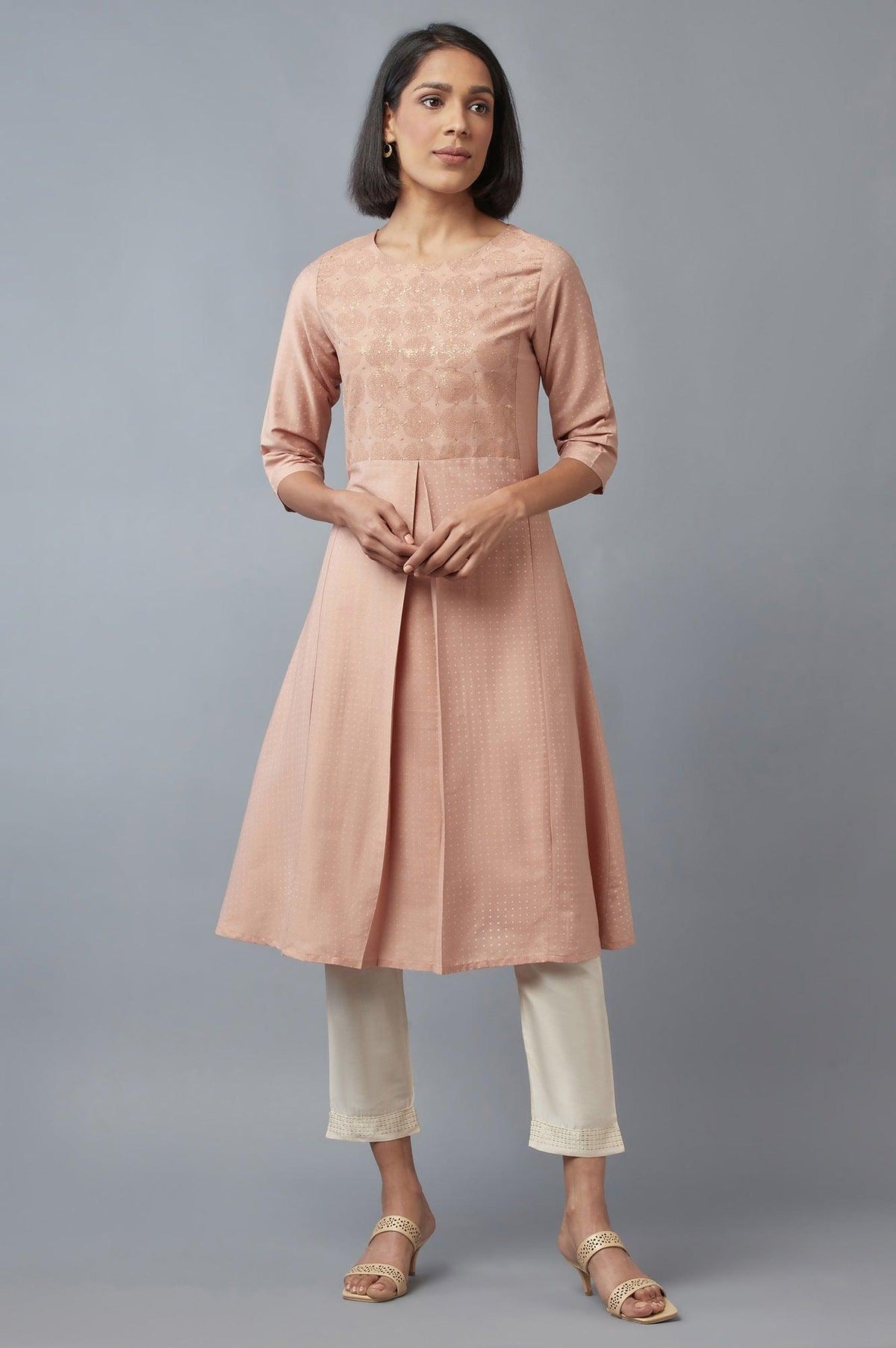 Pink Embellished kurta & Pants Set - XS