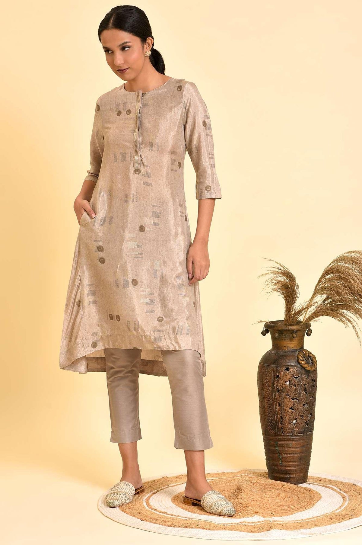 Grey High-Low Kurta And Pants Set - XS
