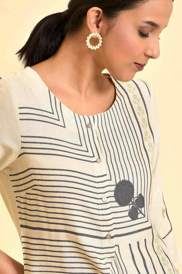White Geometric Printed Kurta And Pants Set