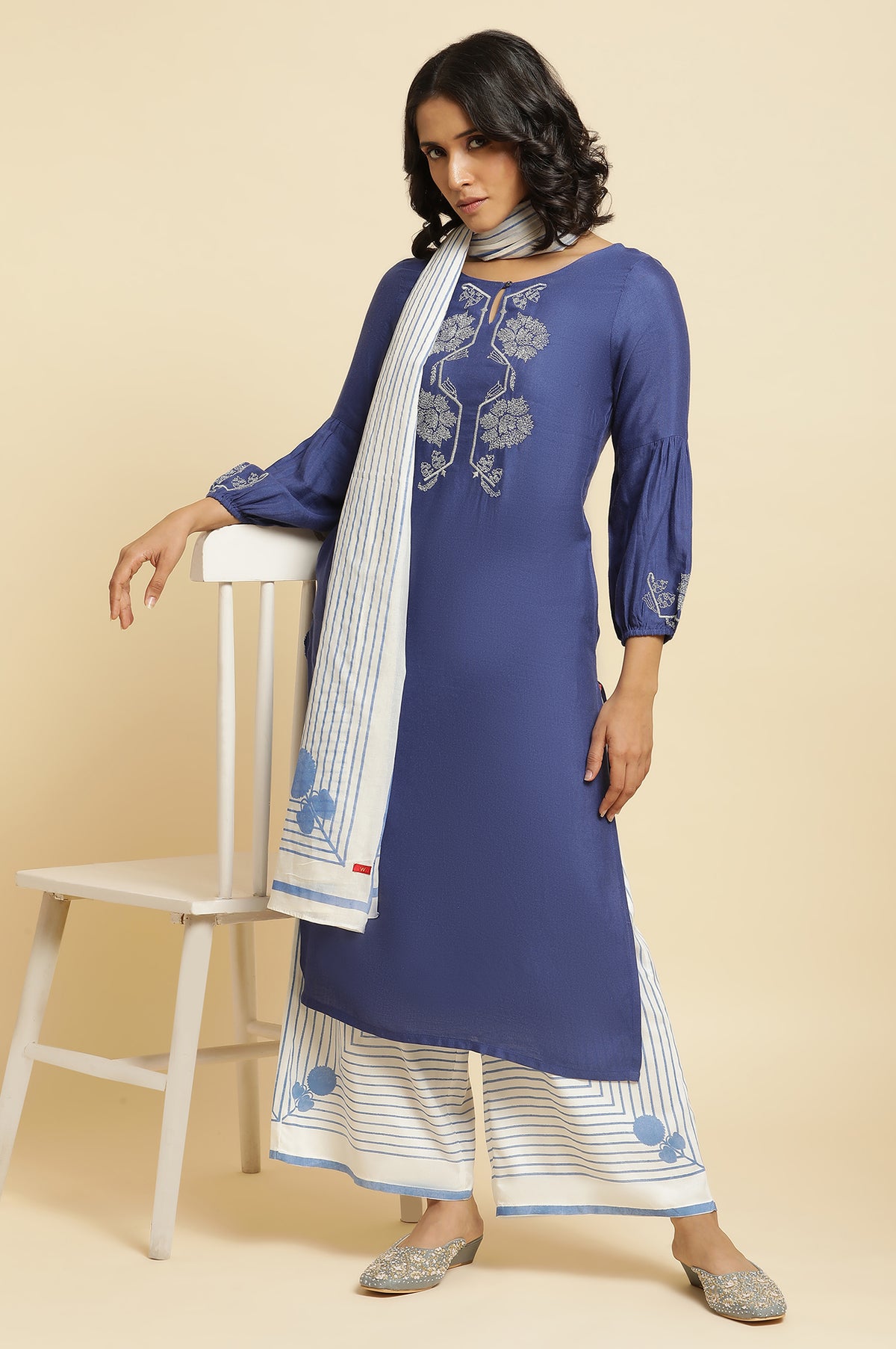 Blue Embroidered Kurta, Parallel Pants & Dupatta Set - XS