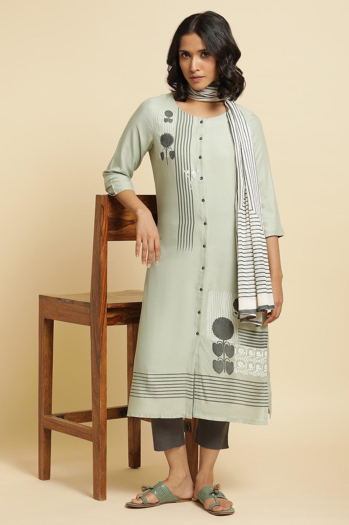 Sage Green Printed Kurta, Pants & Dupatta - XS