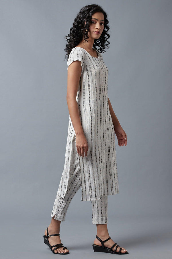 Ecru Printed kurta In Round Neck With Slim Pants