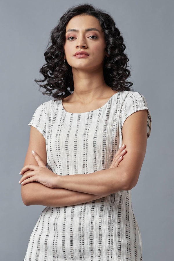 Ecru Printed kurta In Round Neck With Slim Pants