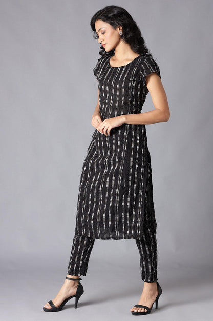 Black Printed kurta In Round Neck With Slim Pants - wforwoman