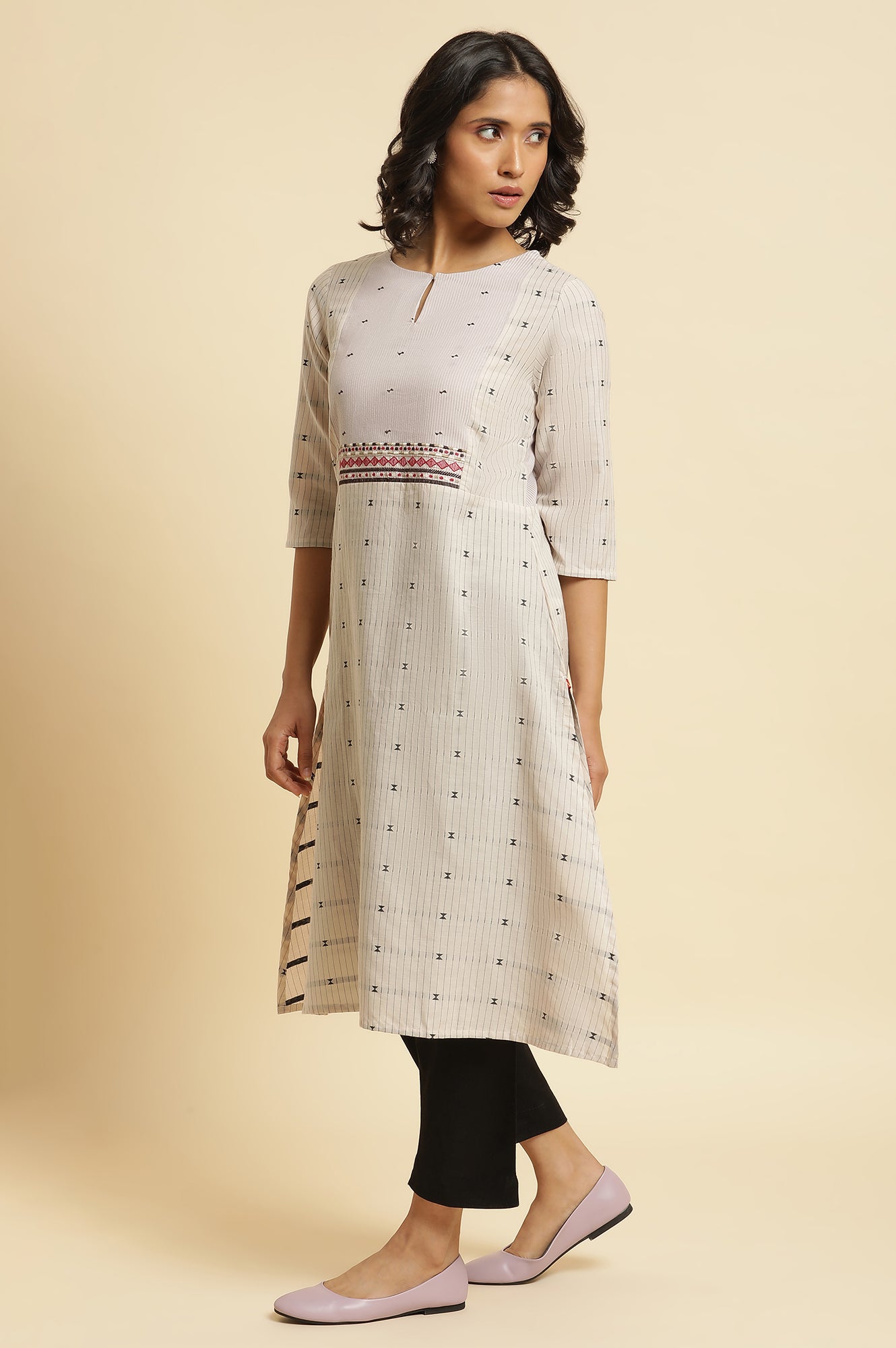 Beige Printed Kurta, Pants And Dupatta Set