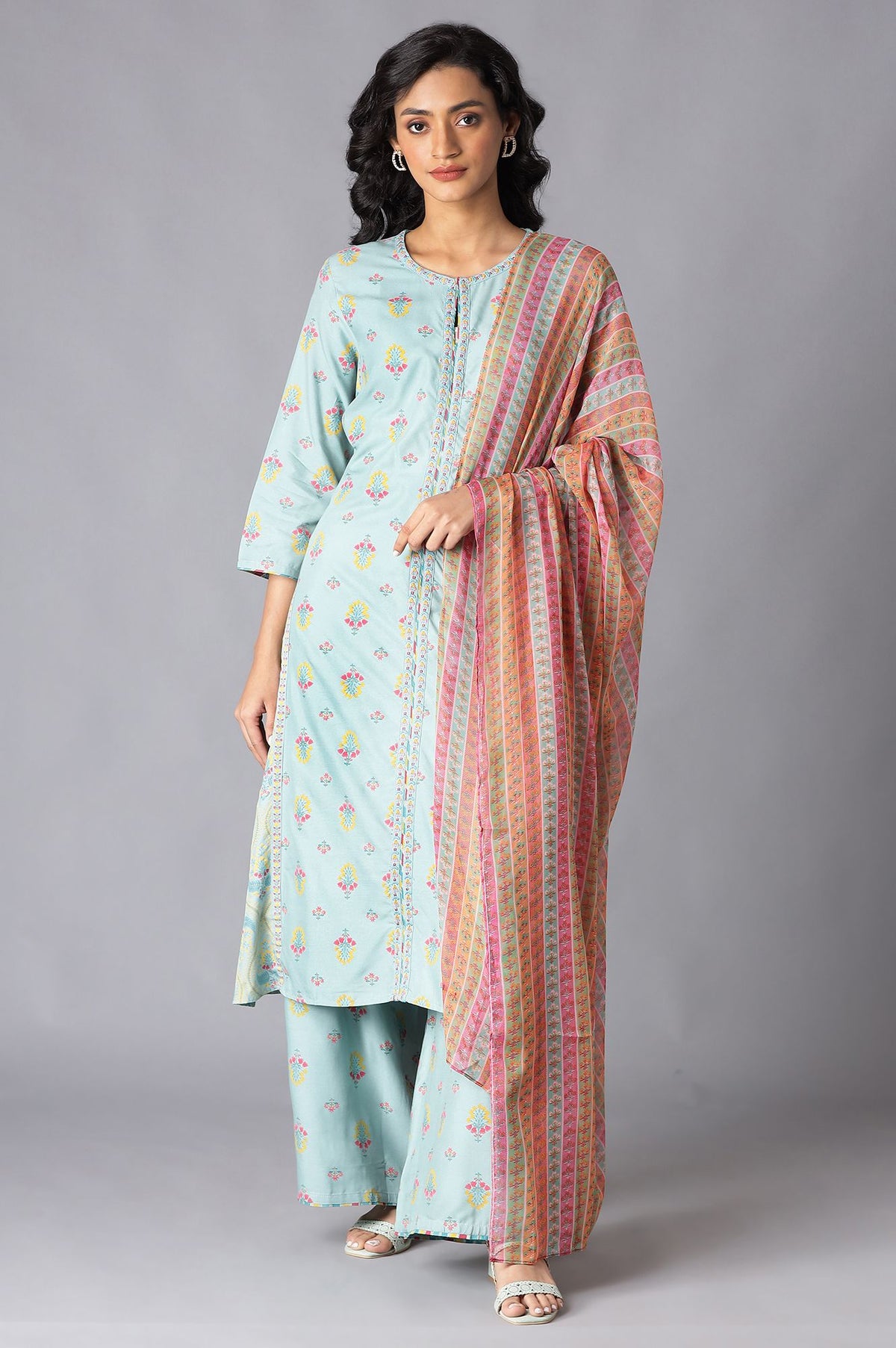 Aqua Blue Embroidered kurta With Printed Parallel Pants And Chiffon Dupatta - XS