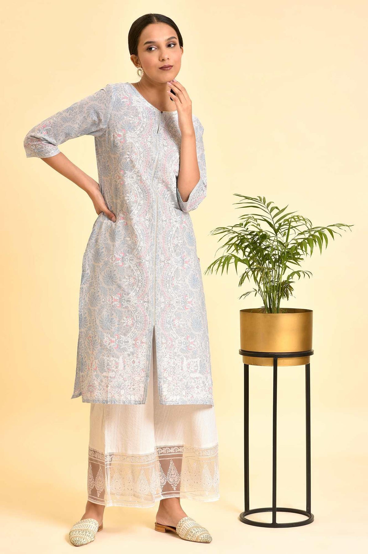 Light Blue Printed Kurta And Parallel Pants Set - XS