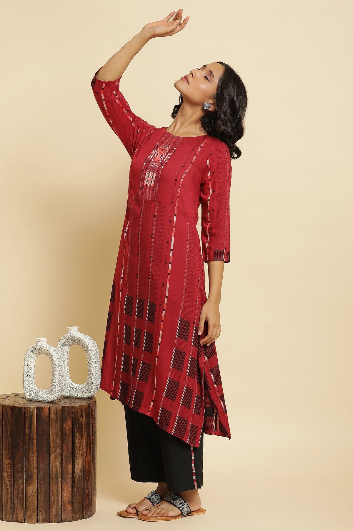 Tango Red Dobby Kurta & Parallel Pants Set - XS