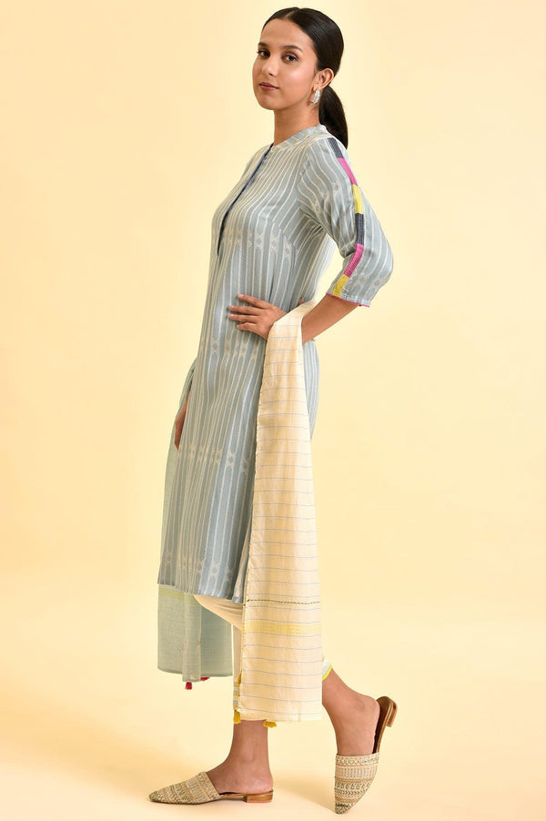 Light Yarn-Dyed Kurta, Pants And Dupatta Set