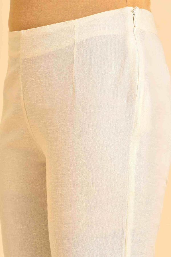 Light Yarn-Dyed Kurta, Pants And Dupatta Set