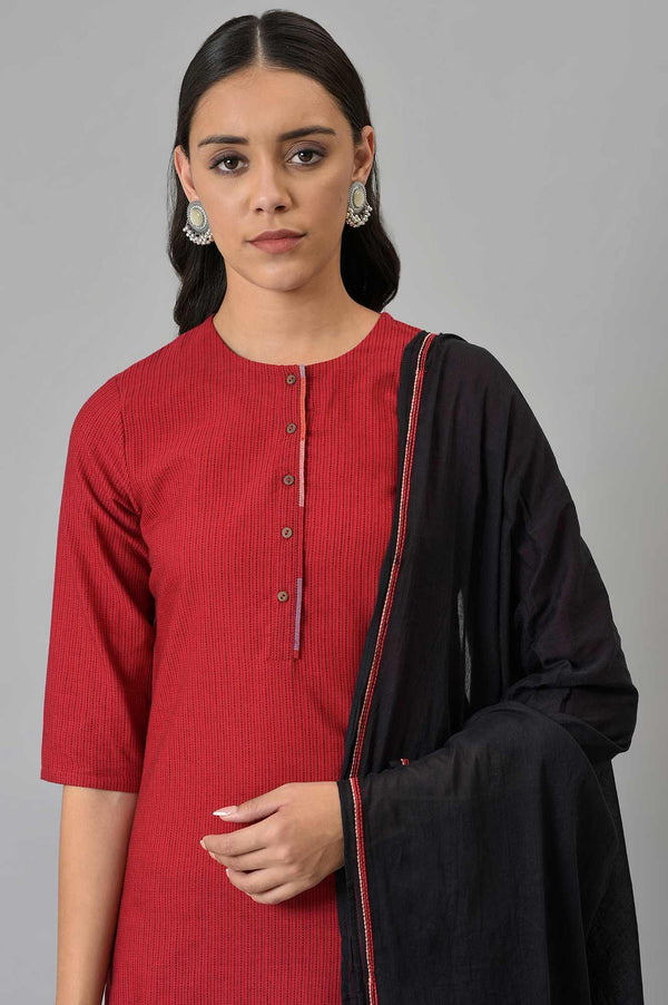 Red Dobby kurta In Round Neck With Black Slim Pants And Dupatta