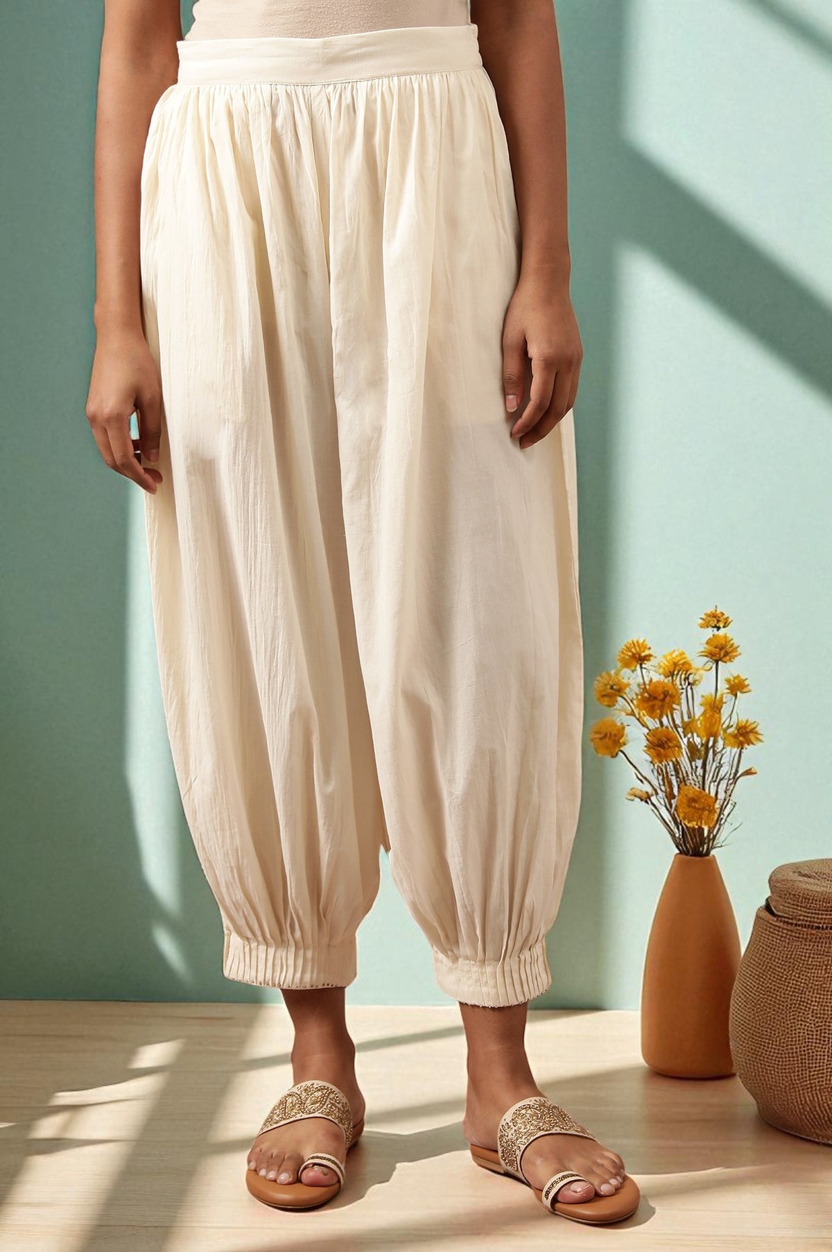 Ecru Pleated Hem Salwar Pants - S