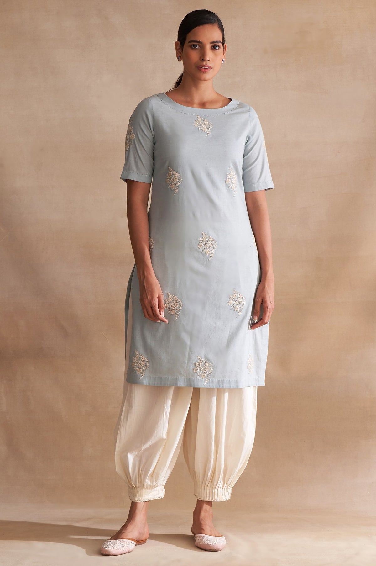 Folksong By W Light Blue Embroidered Cotton kurta - XS