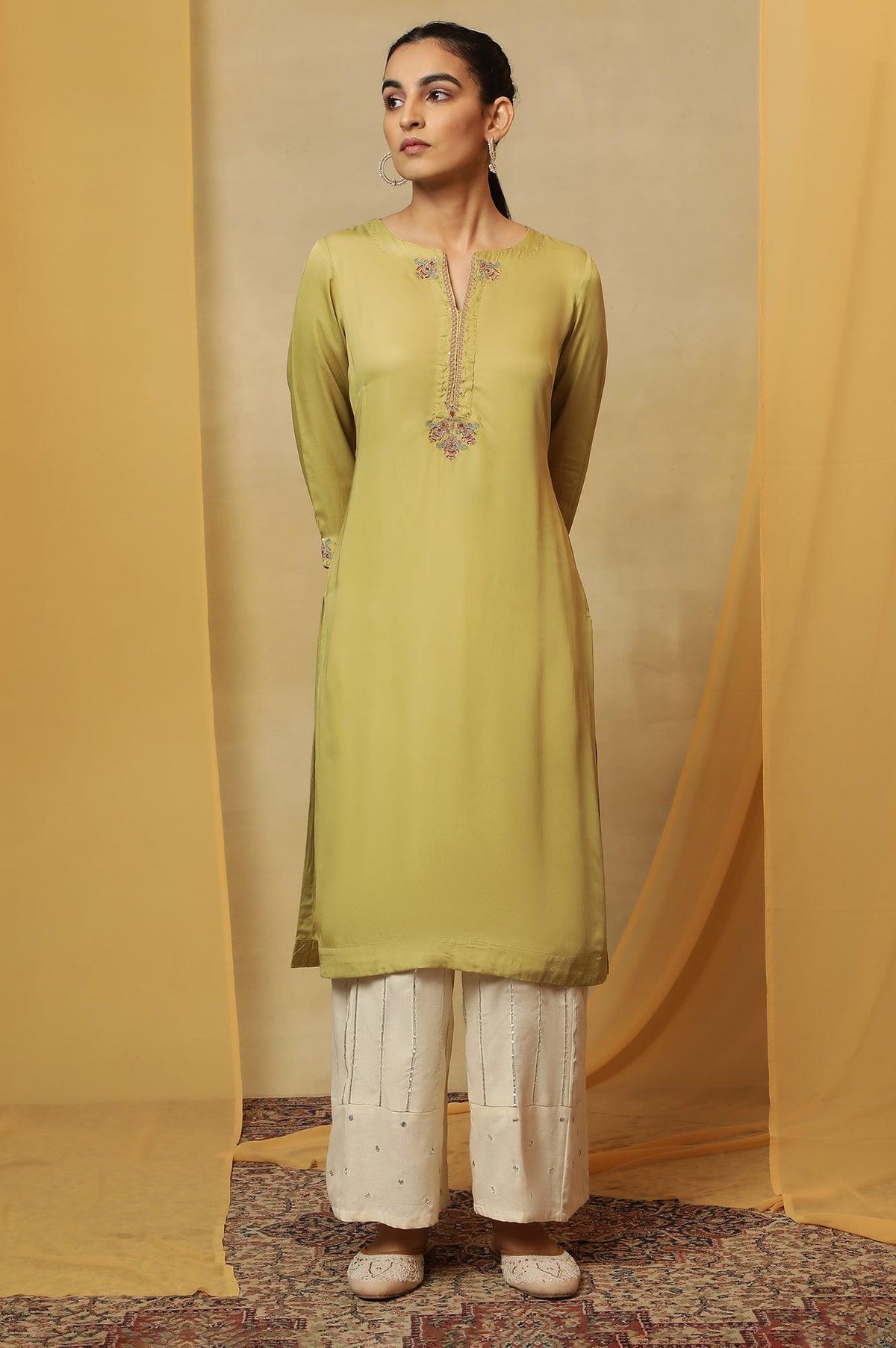 Pastel Green Lustrous Satin Kurta - S