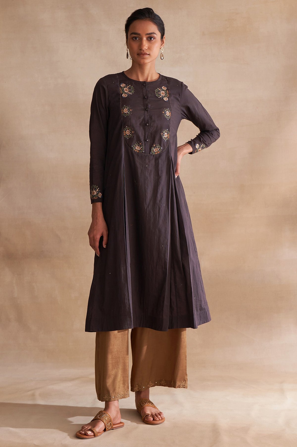 Dark Brown Embroidered kurta With Pleats - XS