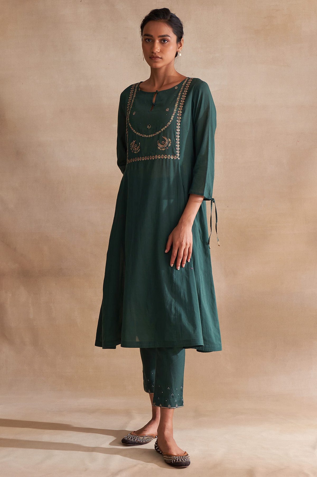 Folksong By W Dark Green Embroidered Voile kurta - XS