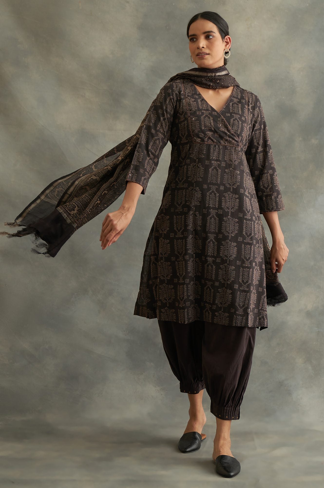 Brown Solid Sequin Pleated Cotton Salwar