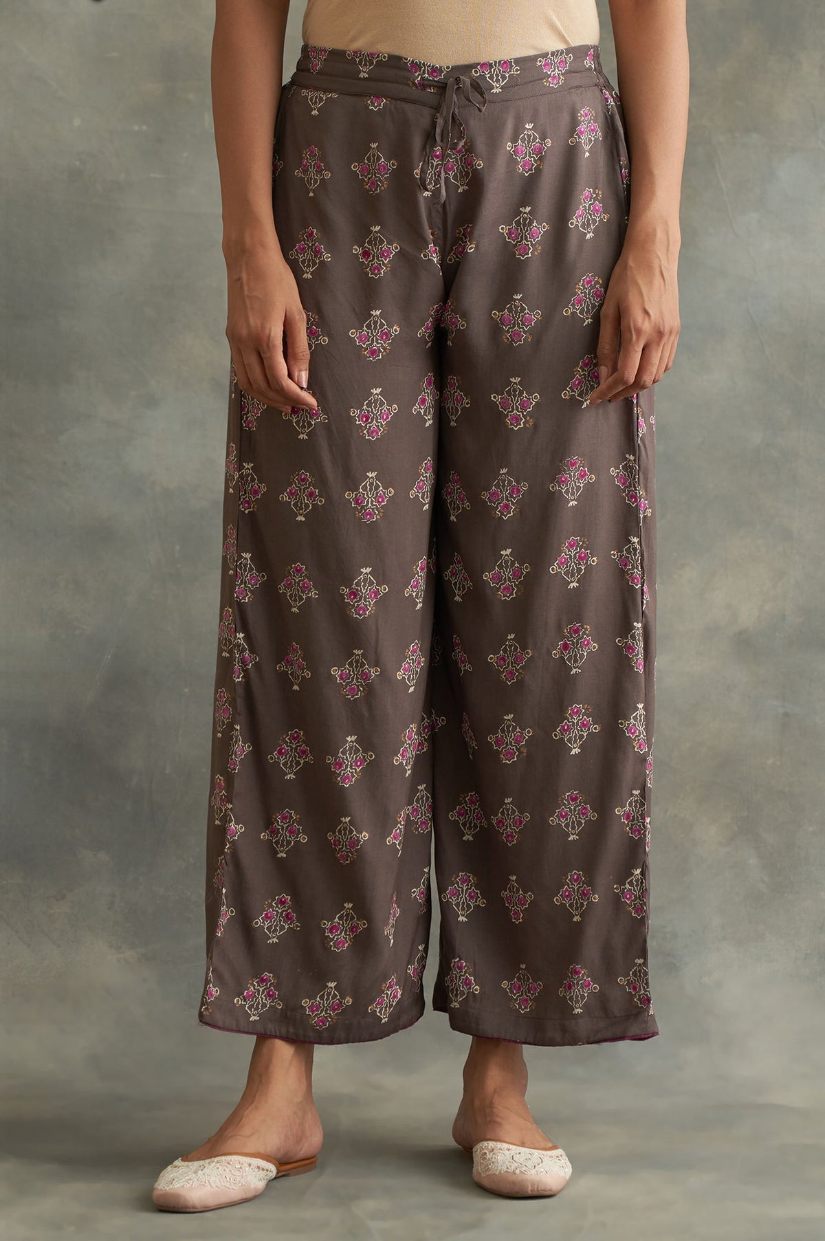Dark Grey Printed Parallel Pants - S