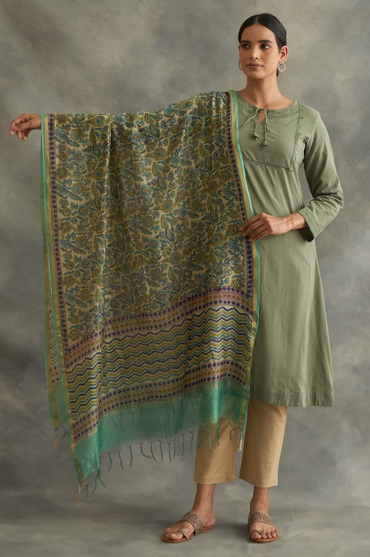 Floral Multicoloured Printed Cotton Silk Drape - FS