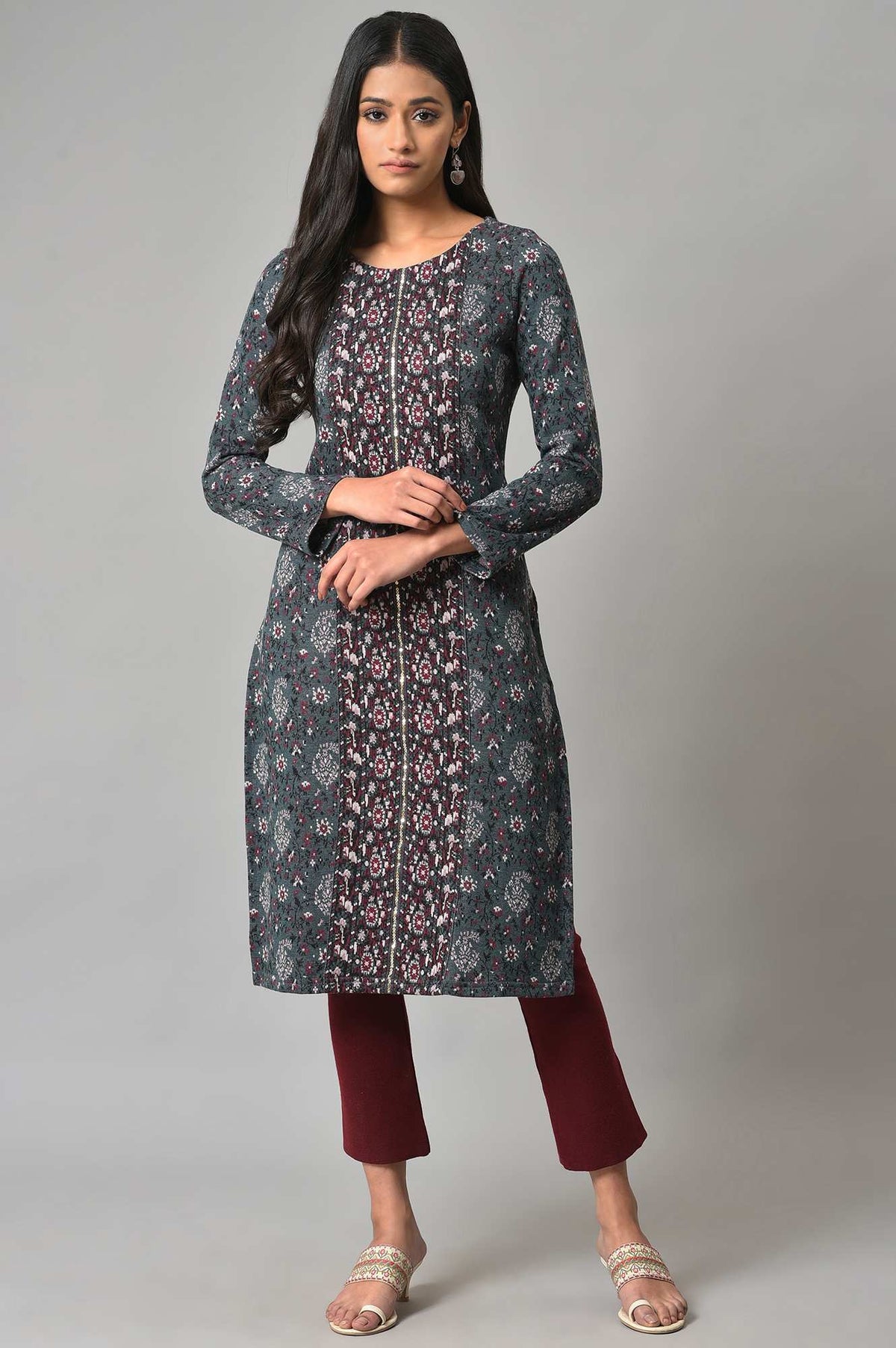 Blue Printed Winter kurta With Embroidery - S
