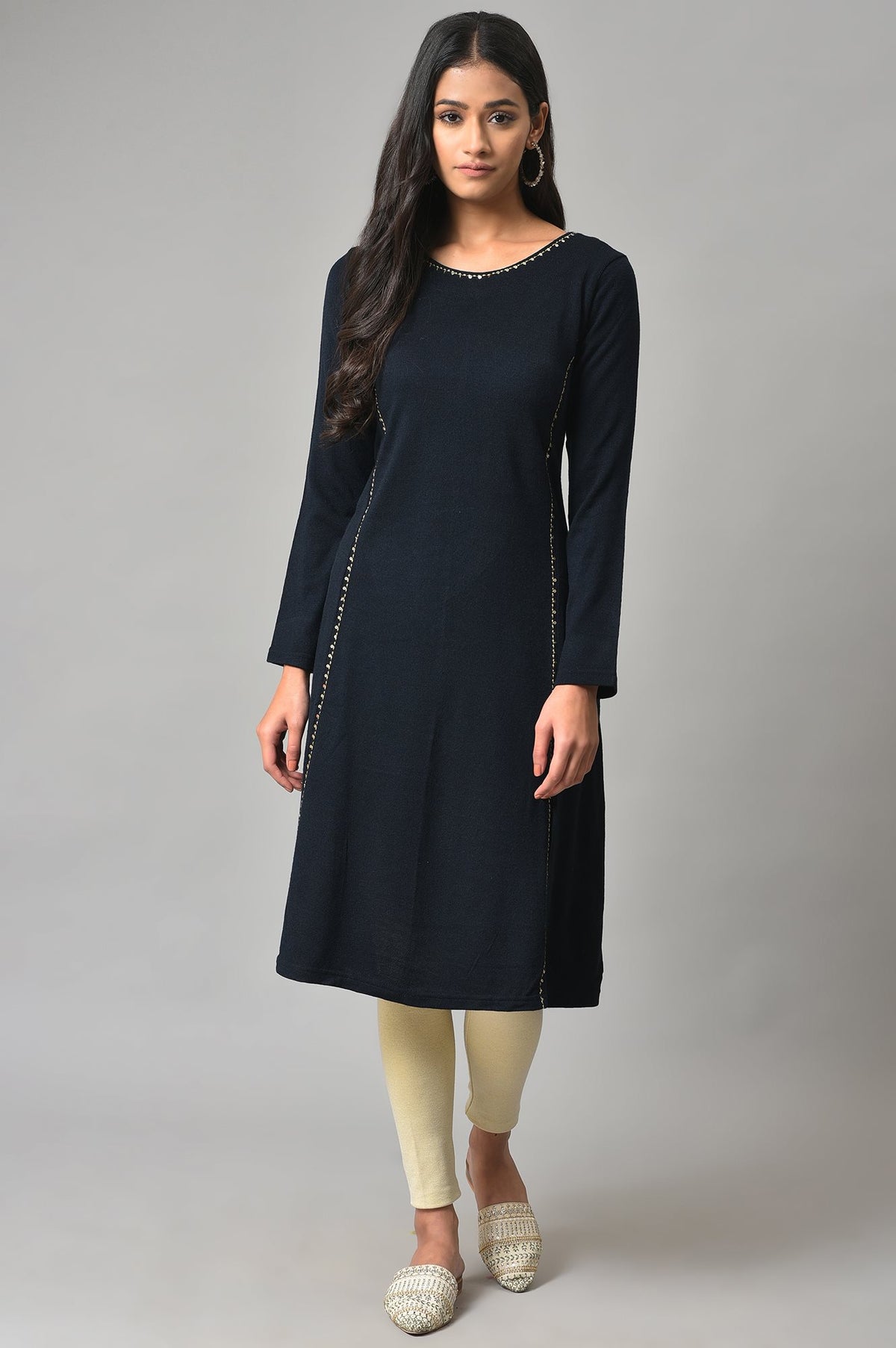Blue A-Line Embroidered Winter kurta - XS