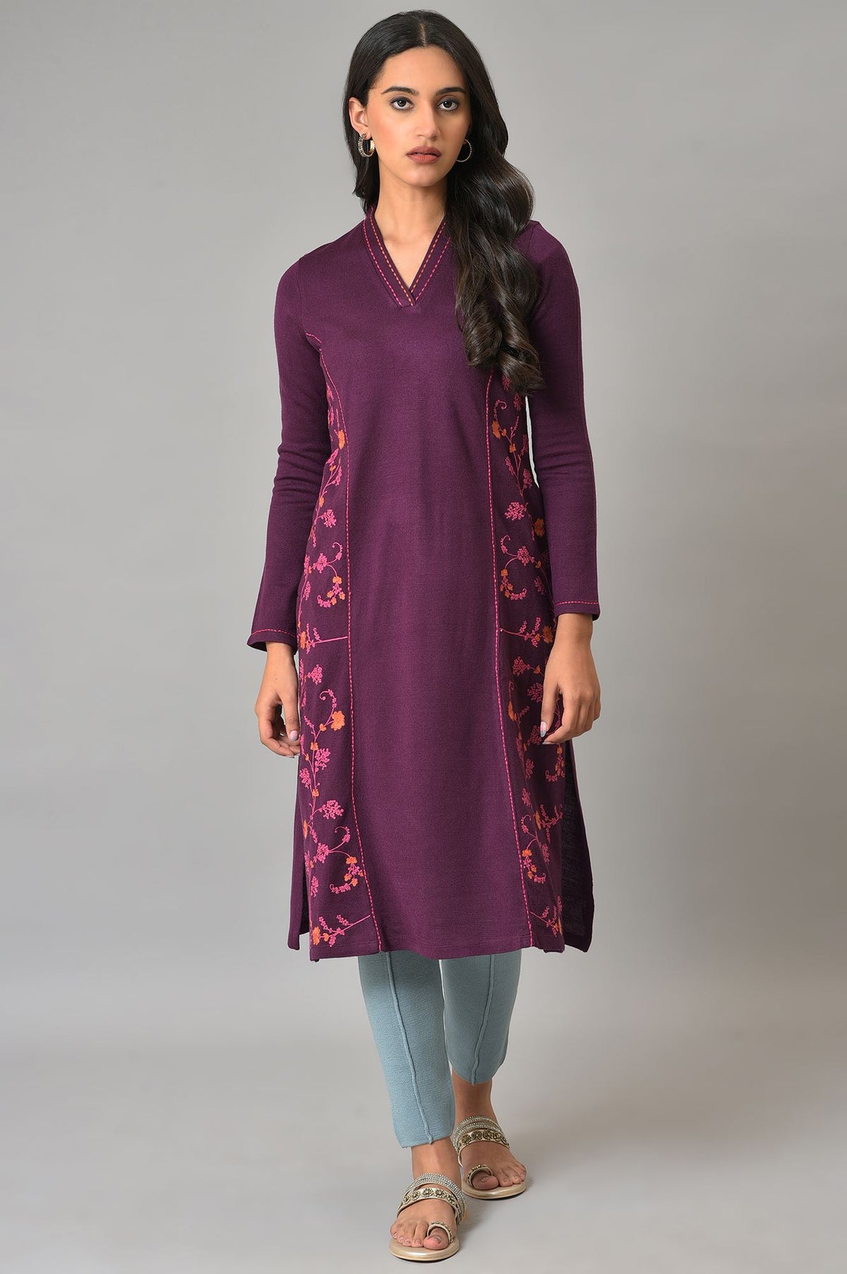 Purple A-Line Embroidered Winter kurta - XS