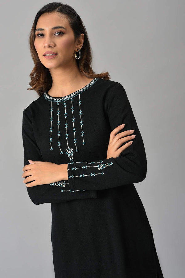 Black Embroidered Winter kurta